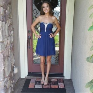 ⭐️STRAPLESS DARK BLUE HOMECOMING DRESS⭐️